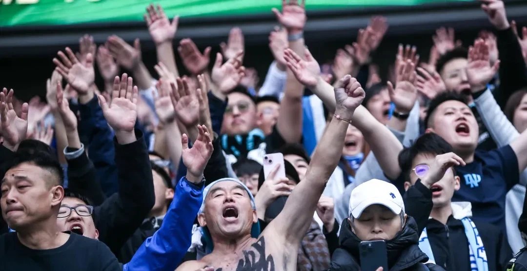 球员们的默契配合，令人赞叹不已