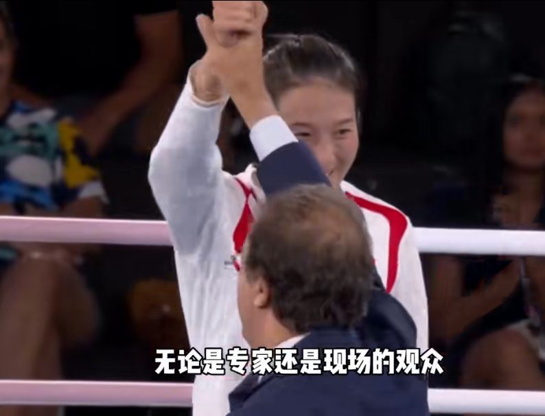 日本选手勇夺银牌，赢得全场掌声
